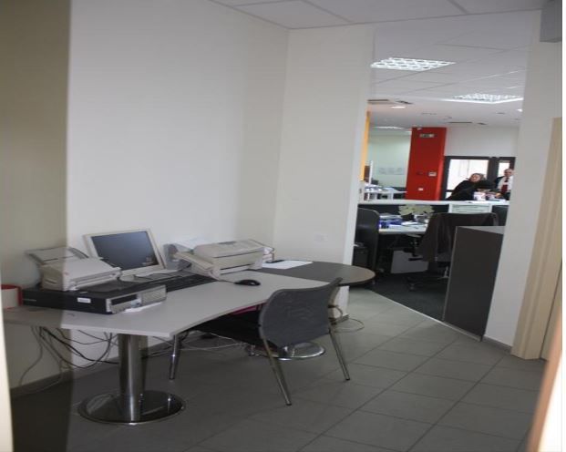 Cladire birouri Beclean - Poză 5