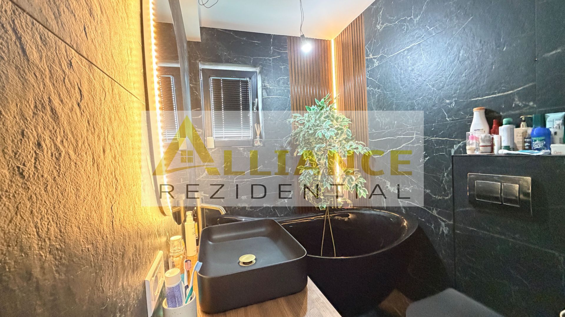 CASA DE VANZARE LA INTRARE IN COMUNA BERCENI – 5 CAMERE - Poză 11