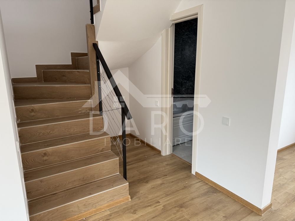 🏡 Case tip triplex de vânzare | 110 mp | Garaj | 126.000 € - Poză 3