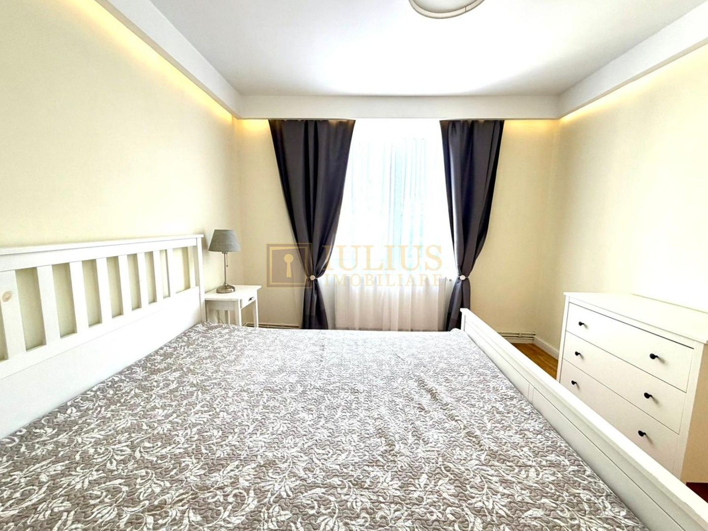 Apartament cu 3 camere, Medicina, Arte - Poză 3