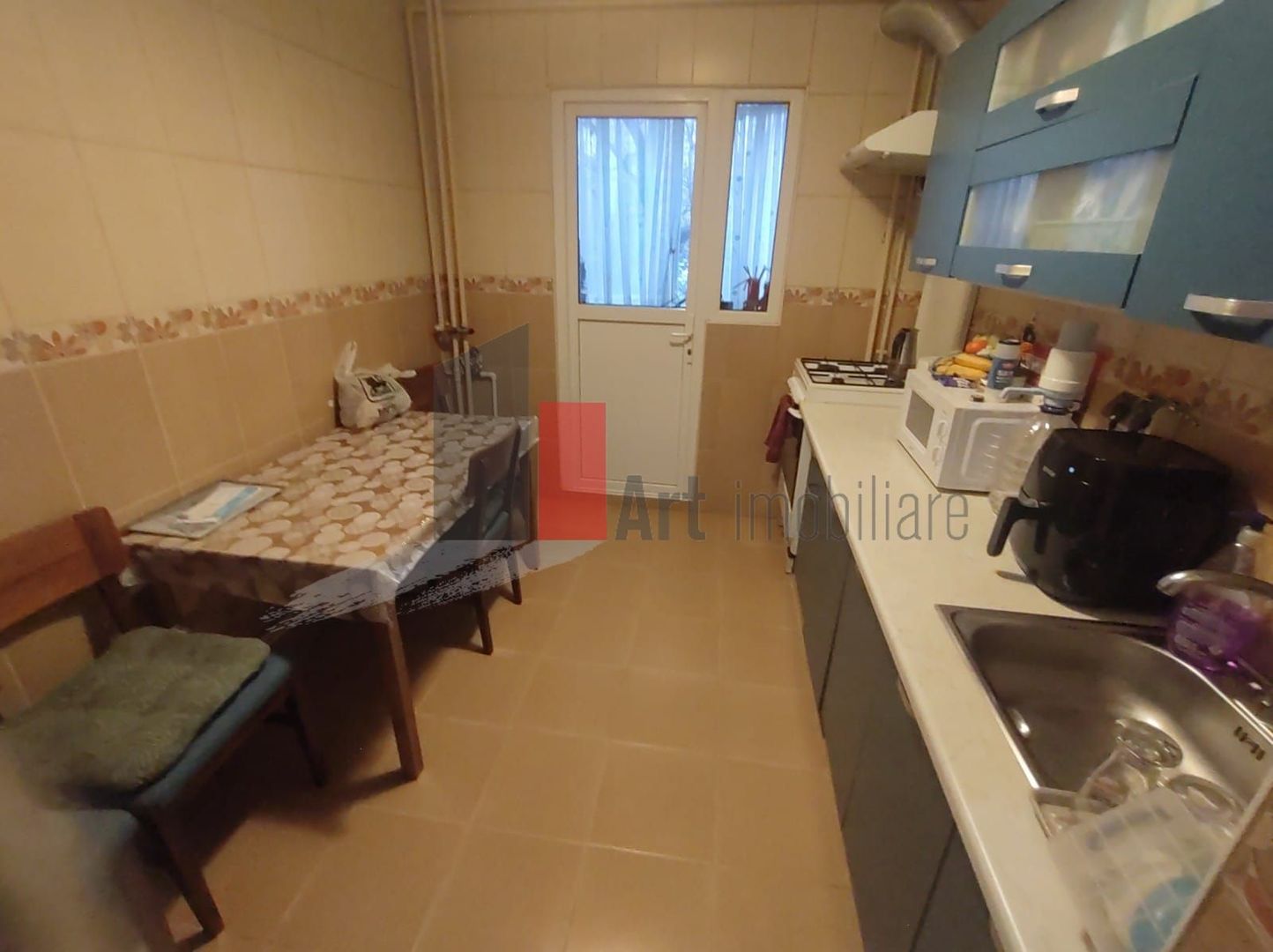 Vânzare apartament 3 camere decomandat Apărătorii Patriei - Spiru Haret - Poză 3