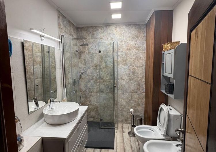 Apartament 3 camere 77mp Etaj 1 balcon 8 mp Bulevardul Mihai Viteazu - Poză 3