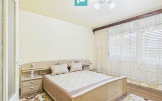 Casă/vilă cu 10 camere – Ineu, centru - Poză 15