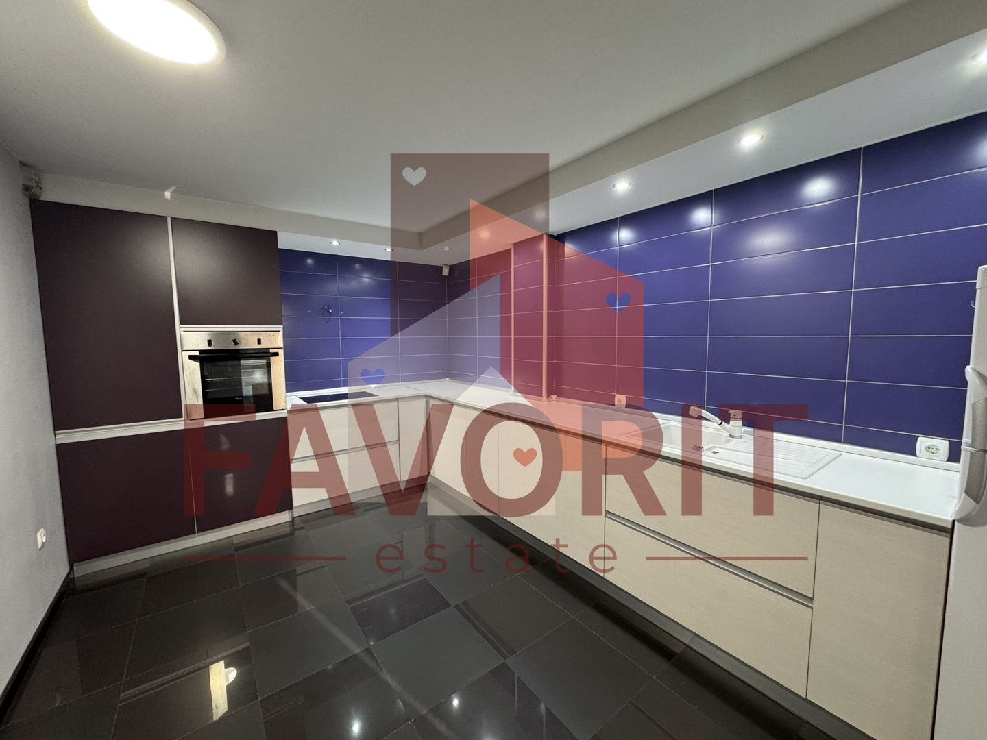 Langa Iulius Town. Renovat. Cu centrala proprie - Poză 1