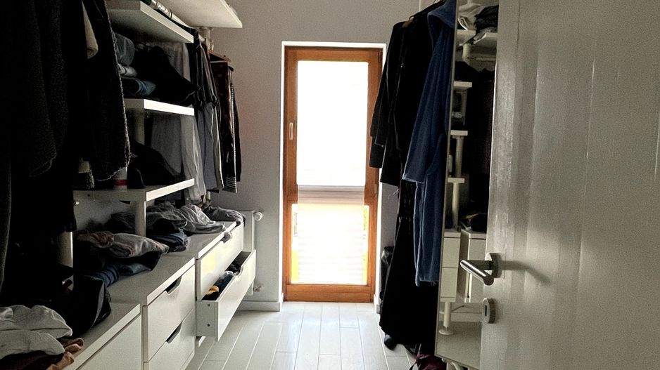 Locuinta spatioasa in triplex - Poză 31