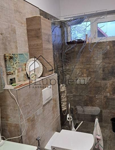 Casă de Vanzare | 200 MPU | Teren 305 MPU | Ultracentral - Poză 10