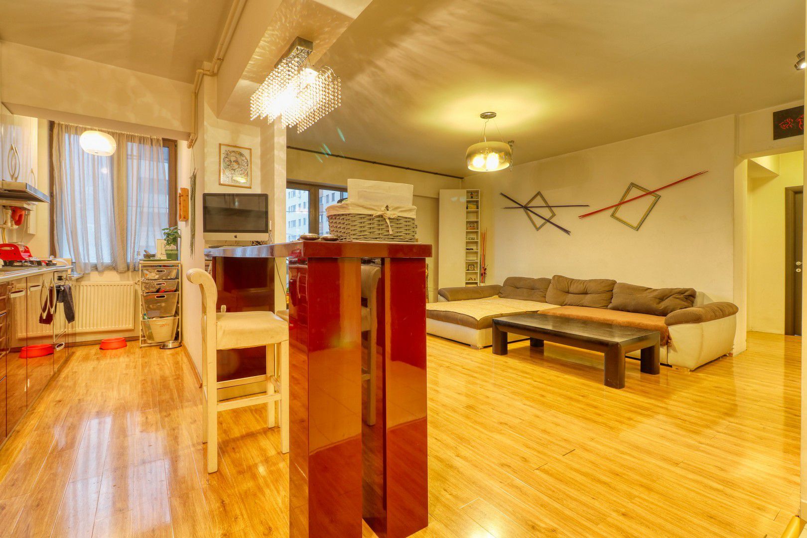 Apartament deosebit,Pod Constanța - Comision 0% - Poză 2