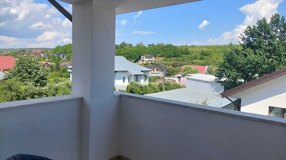 Vila de vanzare in Iasi, Barnova - Poză 1