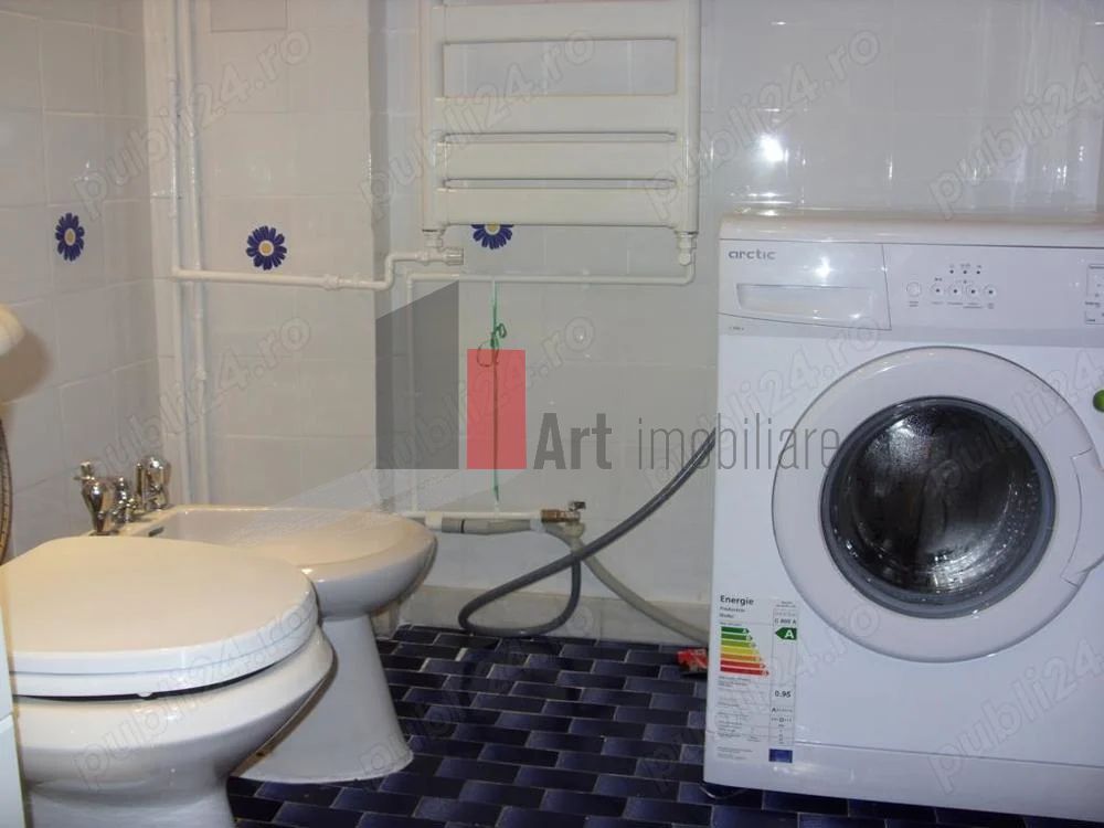 De vanzare apartament 3 camere apropiere Universitate - Poză 9