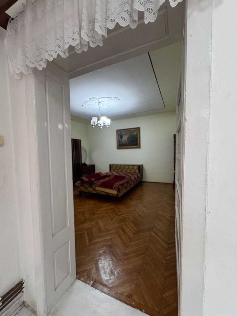 De vânzare Casă în Grădiște, curte + grădină proprie generoasă Arad - Poză 10