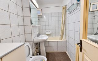 Apartament 2 camere, decomandat, 57 mp utili, etaj 1, ultracentral - Poză 4