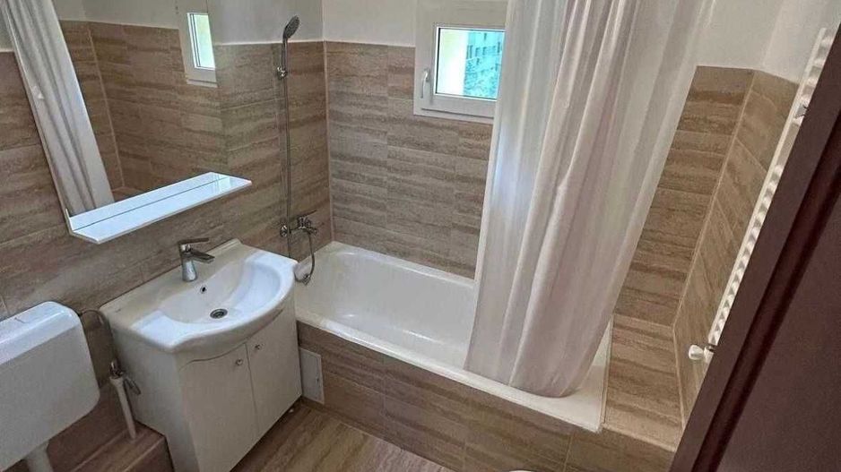 Apartament 2 camere inchiriere metrou Lujerului - Poză 1