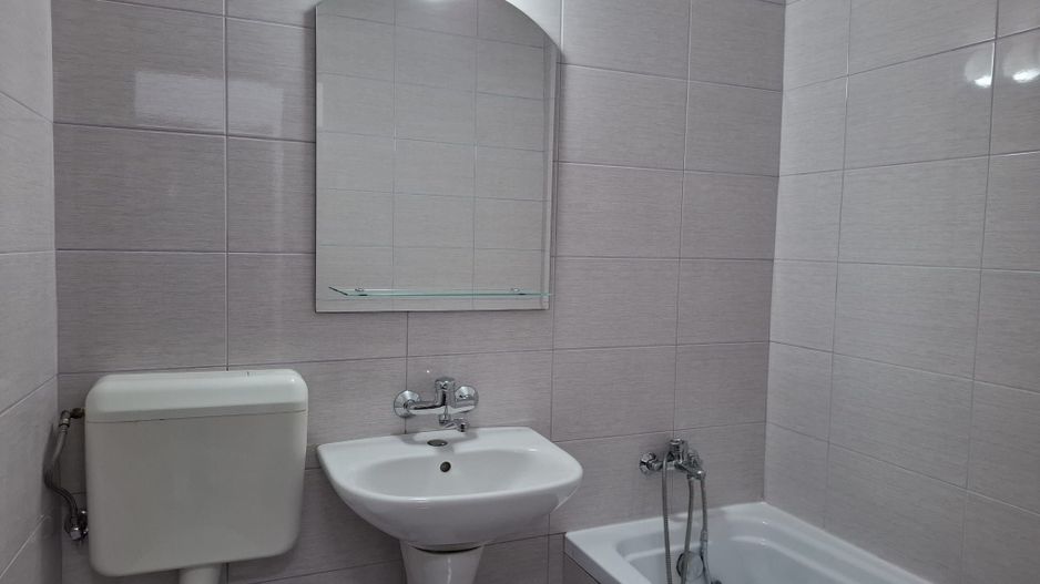 URGENT!, renovat complet, vedere spate, mobilat/utilat modern, liber - Poză 14