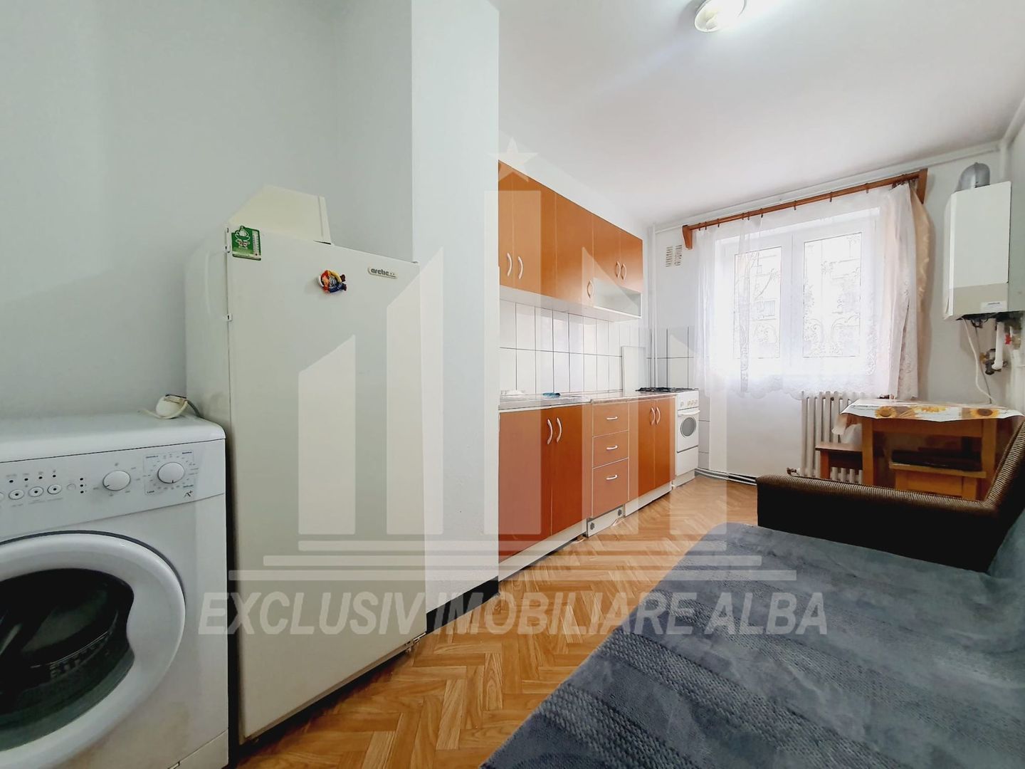 Apartament cu 1 camera de inchiriat, etajul 2, Cetate - Poză 6