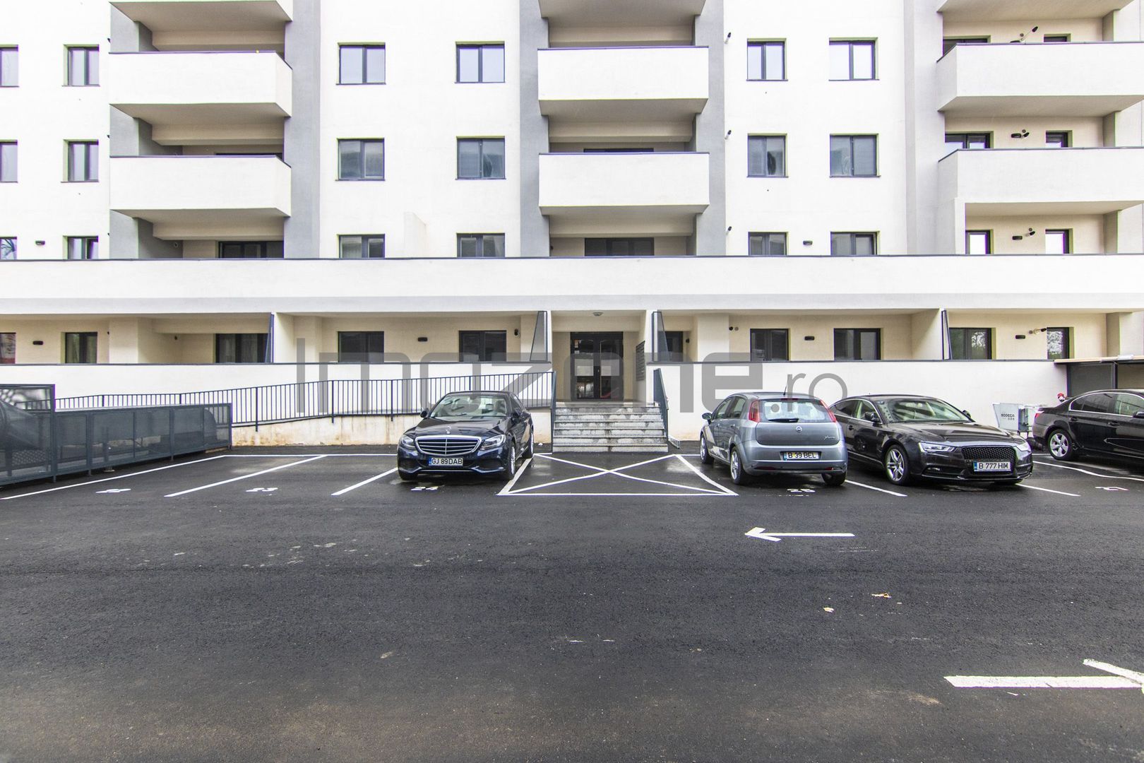 Garsoniera De Inchiriat | langa Metrou | Iuliu Maniu | Mobilata si Utilata - Poză 45