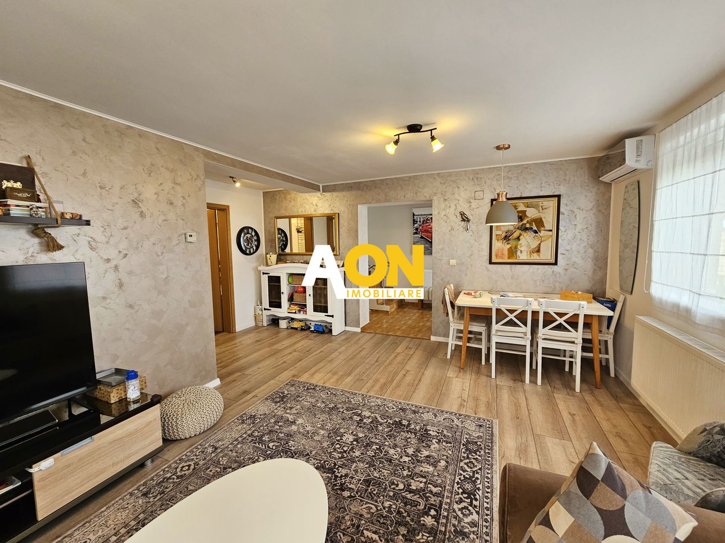 Apartament 3 camere, 120 mp utili, la vila, cu garaj si parcare - Poză 1