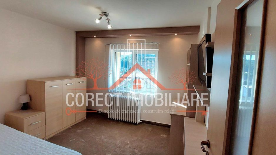 🏙 Apartament modern cu 2 dormitoare și priveliște superbă –400 €/luna - Poză 4
