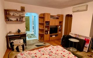 Garsoniera Pajura Spatioasa - Poză 3