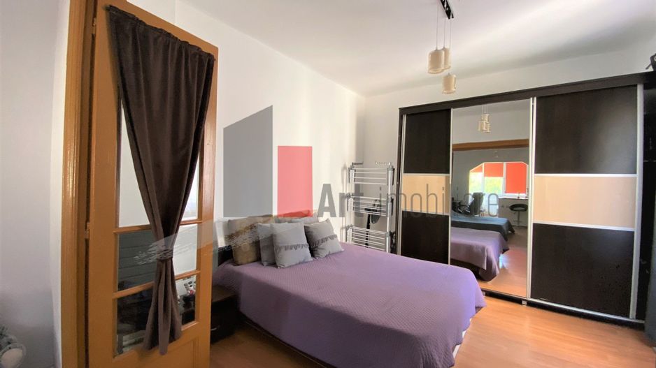 Apartament 3 camere in vila, curte comuna - Calea Mosilor - Poză 6