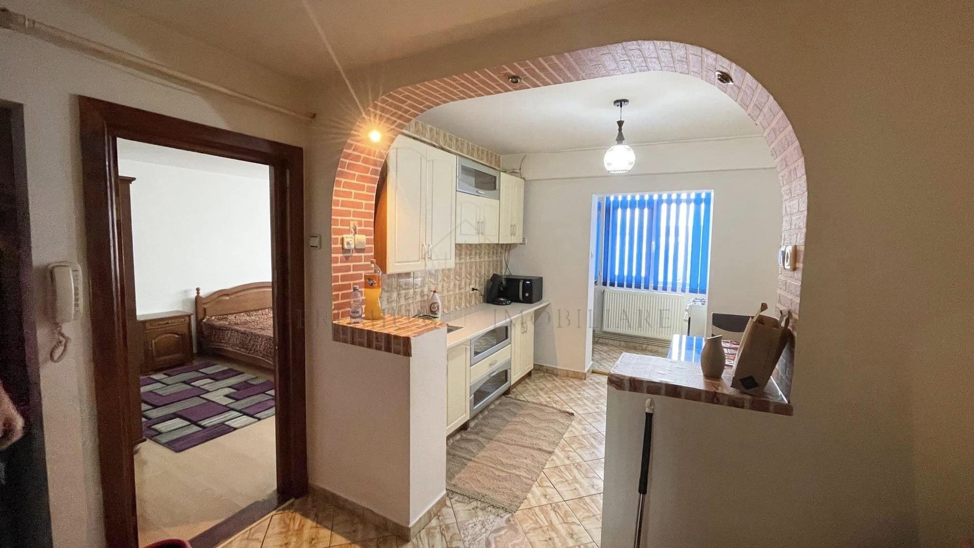 Apartament 2 Camere de vanzare - Zona de sus - Poză 2