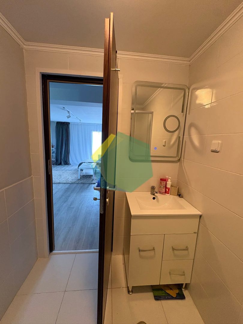 Apartament luminos, cu bucătărie nouă și balcon mare – Otopeni - Poză 6