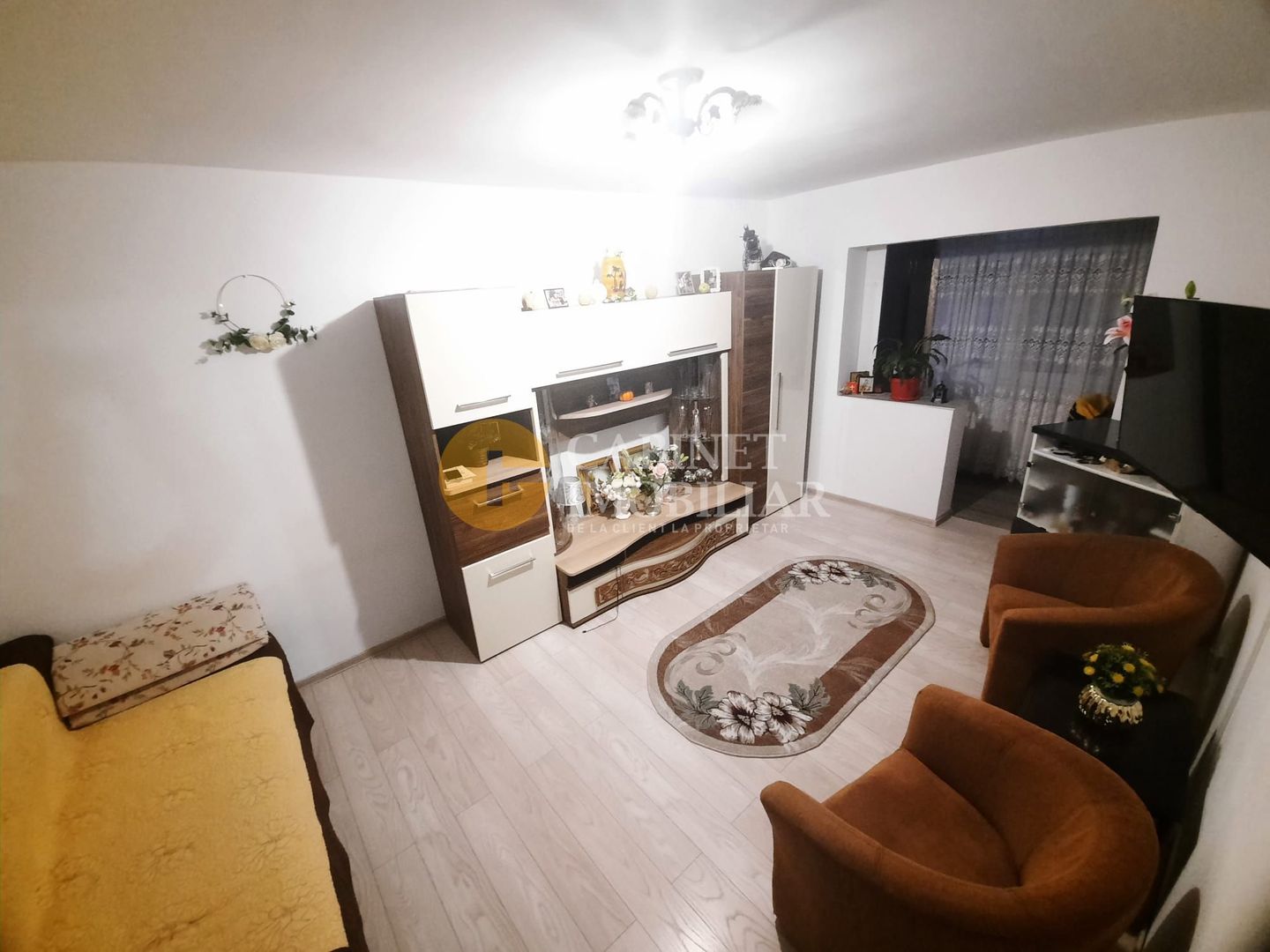 Dacia - Etaj Intermediar - 3 Camere Decomandat - Poză 2