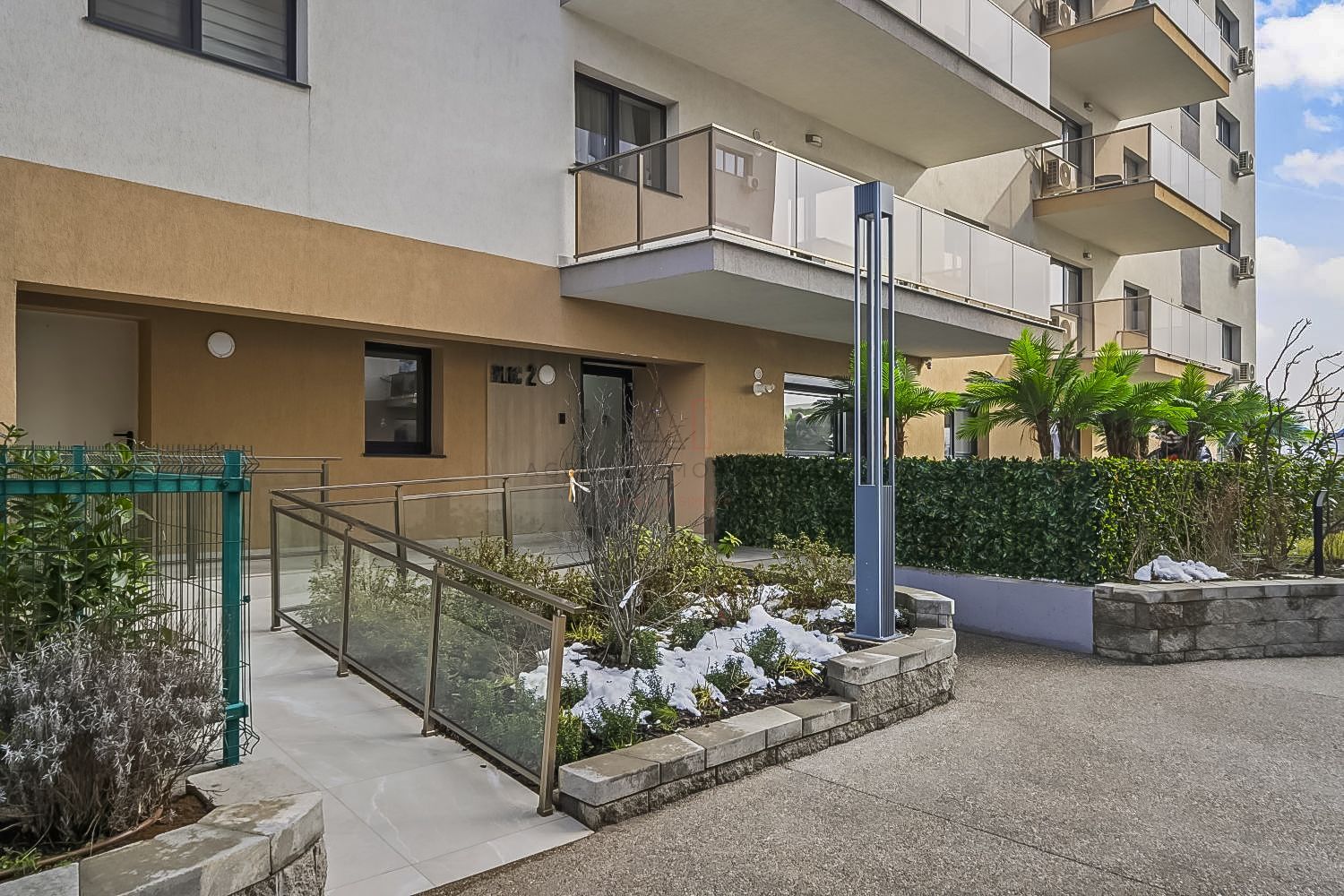 Garsoniera Designer Hils Republica 10 Min Metrou | Prima Inchiriere - Poză 14