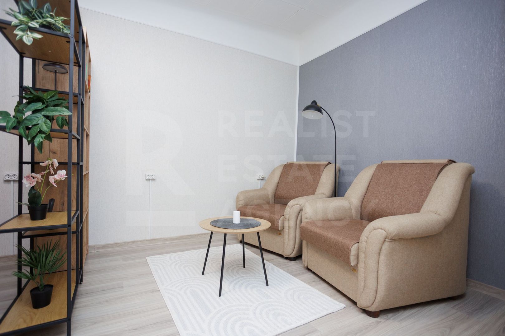 Vânzare, apartament cu o camera 28 mp, str. Colina Puşkin, Centru - Poză 1