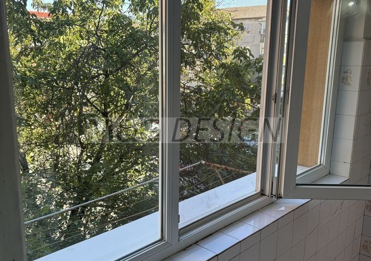 Apartament  2 camere  Soarelui etaj intermediar - Poză 6