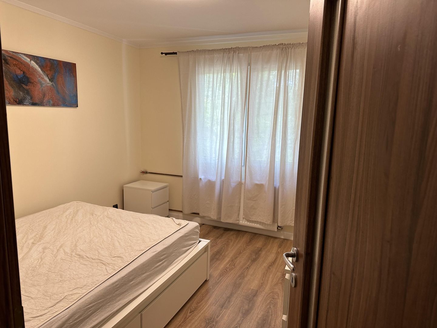 Inchiriere apartament mobilat și utilat 3 camere zona Titan Negociabil - Poză 11