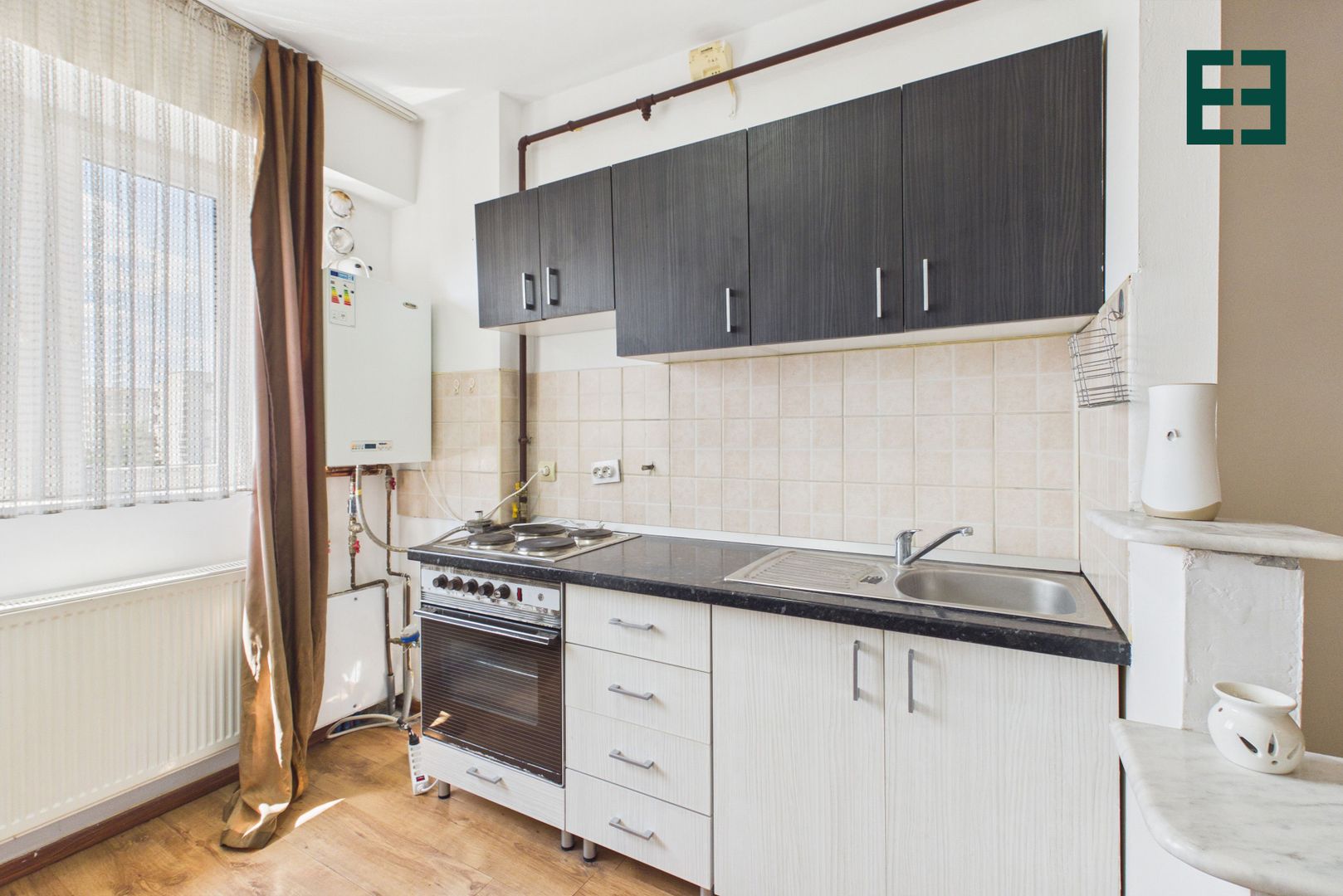 De închiriat - Apartament cu 2 camere -  Zona Confecții - Arad - Poză 9