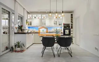 Langa Padure, Vila P+Pod , 1500mp teren,  terasa 40mp,  complex securizat - Poză 12