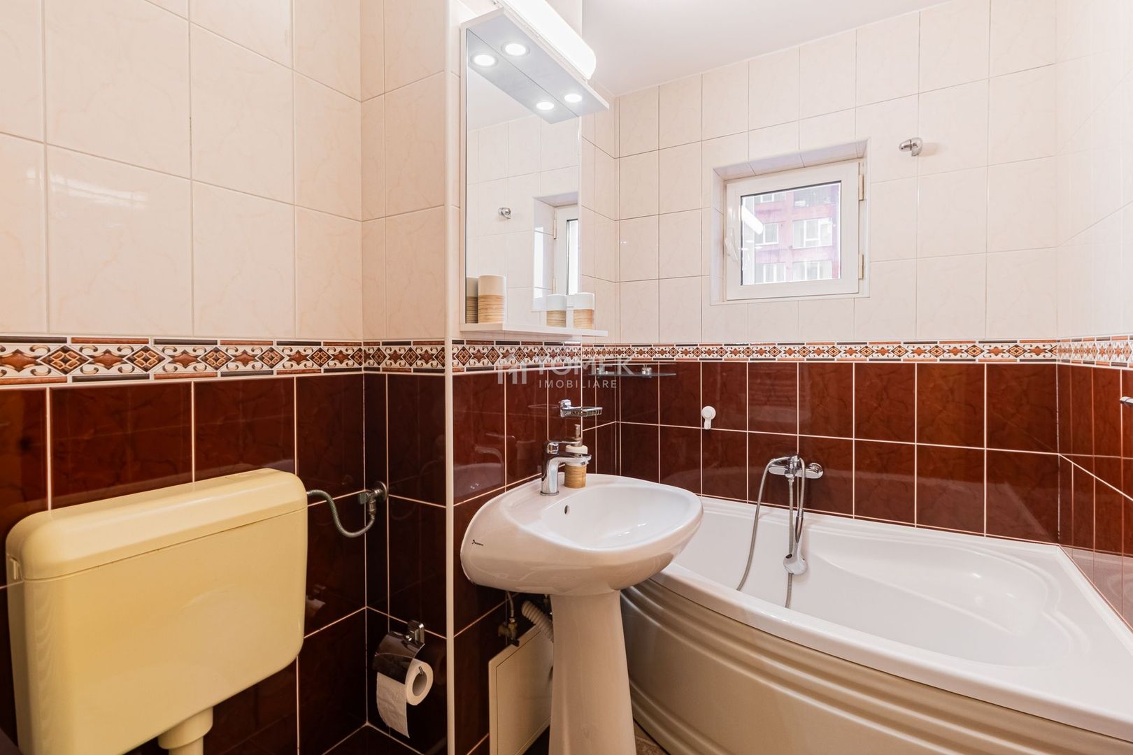 Apartament 4 camere suprafata mare zona Scriitorilor Brasov - Poză 19