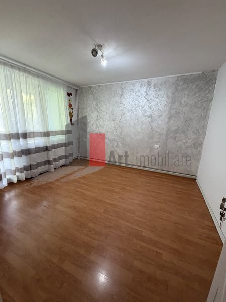 Vânzare apartament 4 camere decomandat cu centrală - Brâncoveanu - Poză 11
