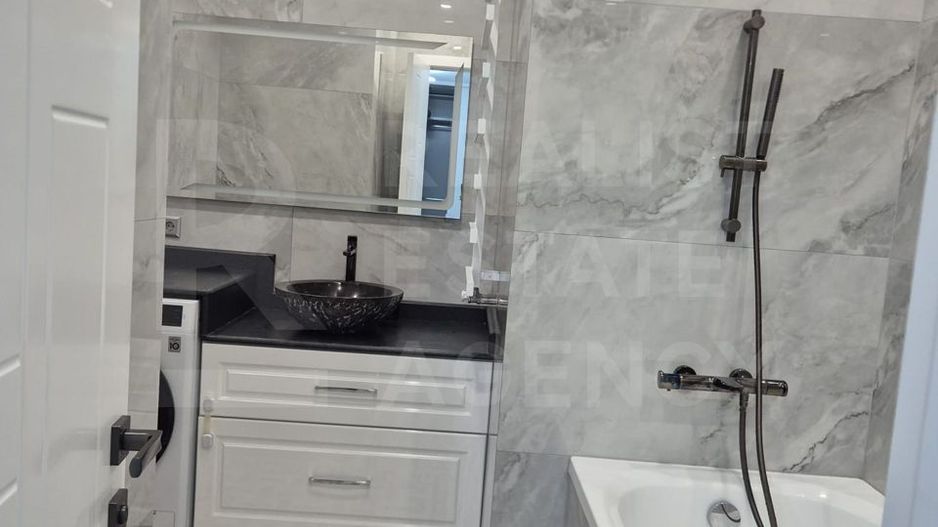 Chirie, apartament 2 camere 73 mp, str. Avram Iancu, Rîșcani - Poză 7