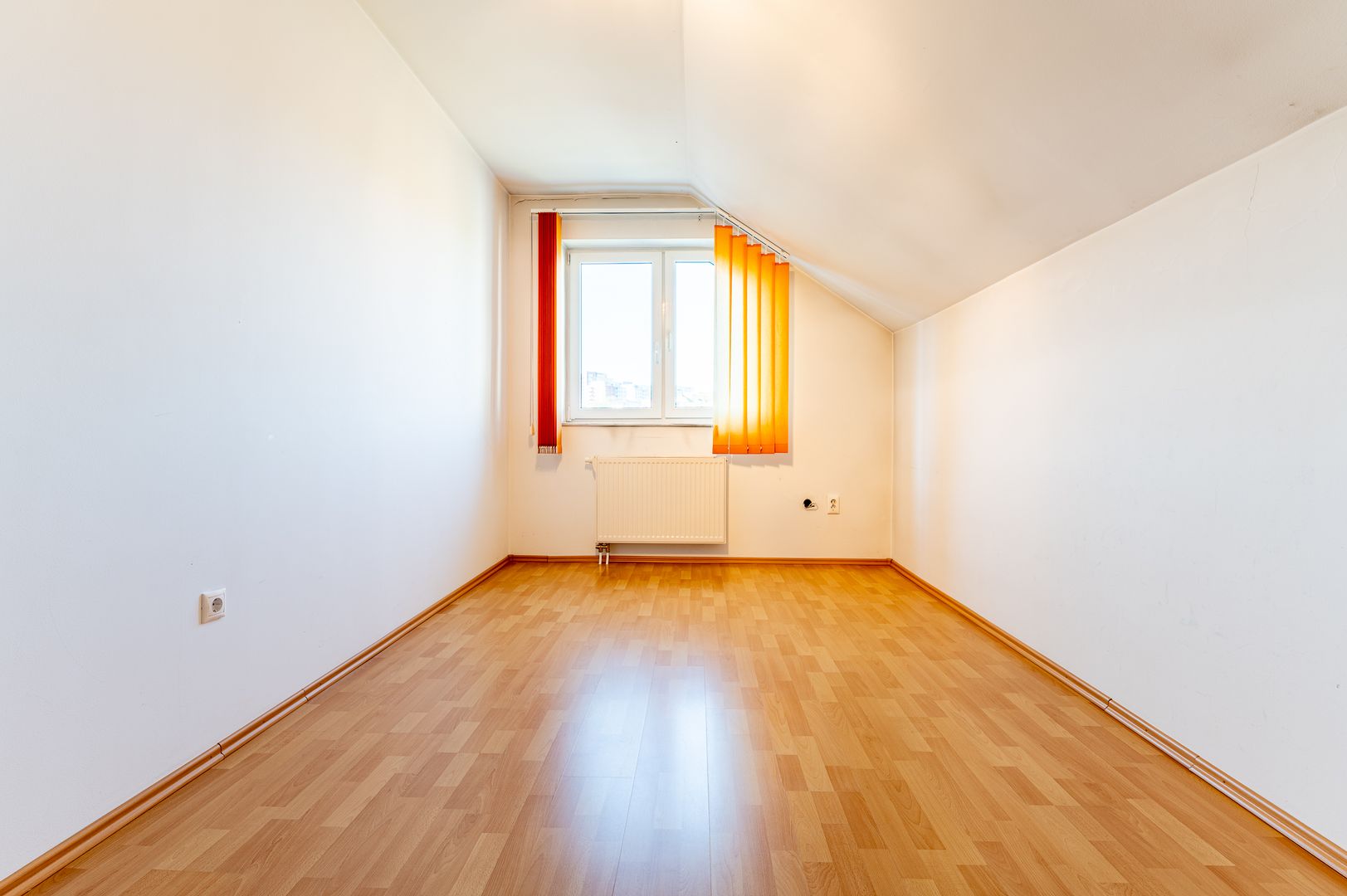 Casa deosebita, 270 mp utili, D+P+M, teren 544 mp, Andrei Muresanu - Poză 27