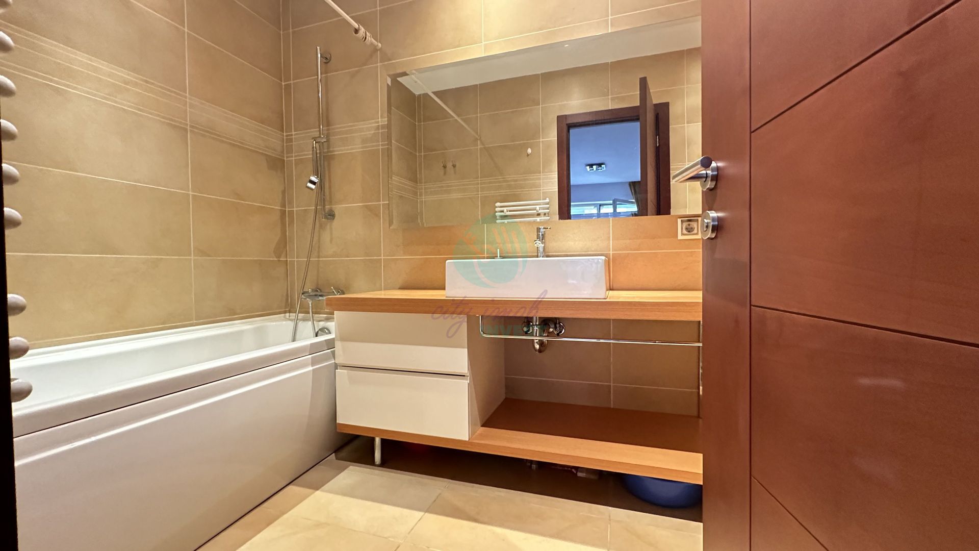 3 camere LOC PARCARE SUBTERAN IncIty - Poză 5