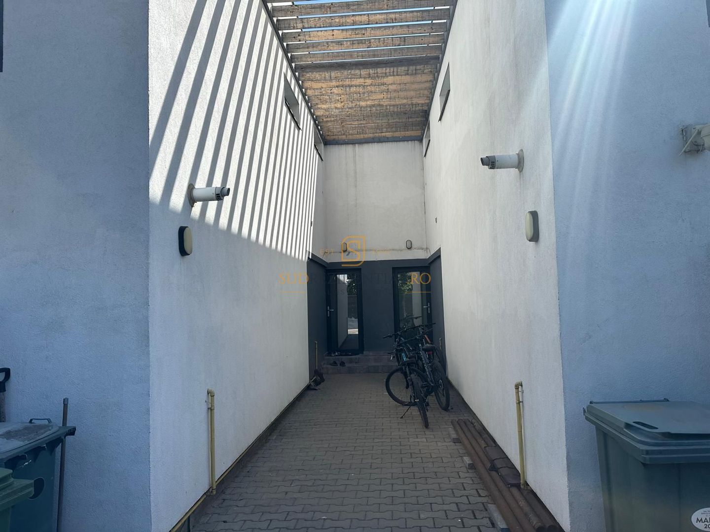 Vila tip duplex, P+1, Com.Berceni, Str. Oituz, mobilata si utilata - Poză 12