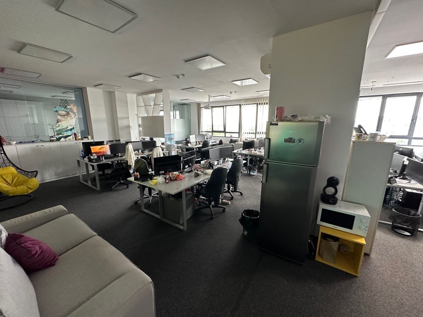 Clădire de inchiriat clinica / birouri - Poză 2