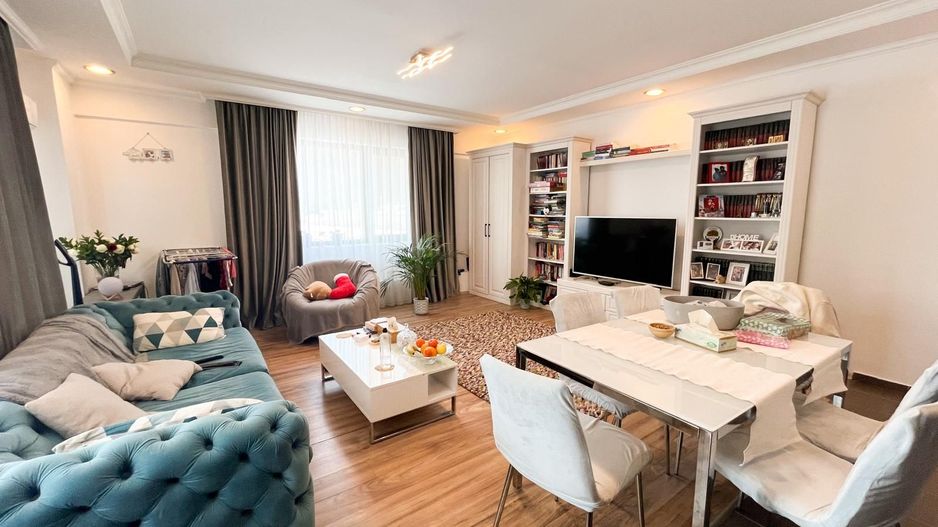 Colț de liniște cu piscină și parcare privată în inima zonei Iancu Nicolae - Poză 1