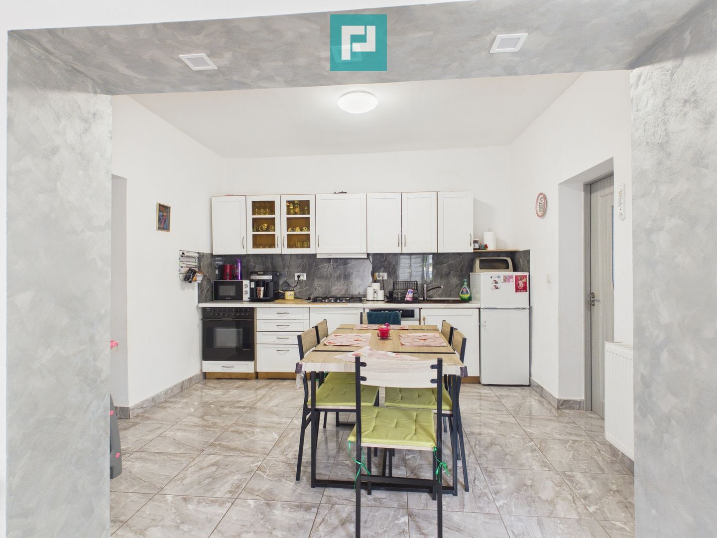 Casă individuală 3 camere,teren de 1500Mp Bătania - Poză 12