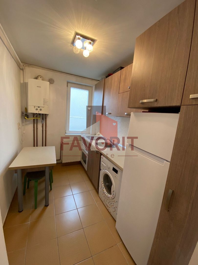 Etaj intermediar. Mobilat si utilat. Cu centrala proprie - Poză 3