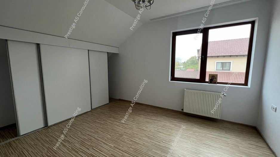 Casa 7 incaperi + Anexe | 1420mp Teren | La Intrare in Dumbravita - Poză 14