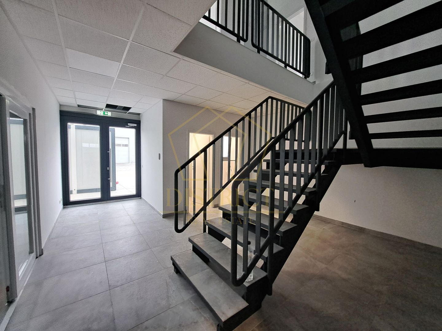 COM 0% Hale servicii, birouri și depozitare de inchiriat  | Aeroport - Poză 4