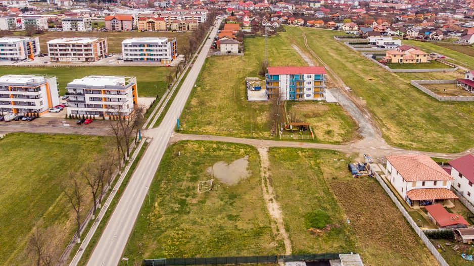 Teren de 2300mp pentru locuințe Chișoda - Poză 4