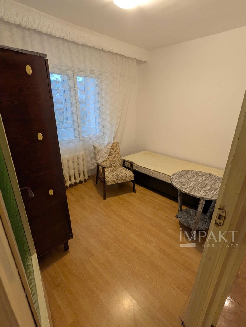 Apartament 4 camere decomandate, etaj intermediar,  zona Kaufland - Poză 3