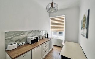 Apartament ultracentral 3 camere 91 mp utili 2 bai pe Mitropoliei - Poză 9