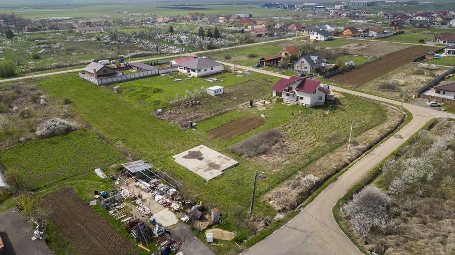 Teren intravilan cu fundație in Frumuseni - Poză 11