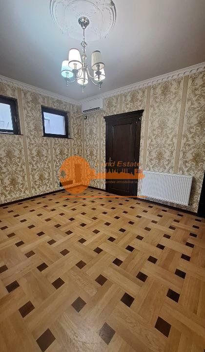 4 camere Aviatorilor-Primaverii ( garaj-boxa-Gradina ) - Poză 11