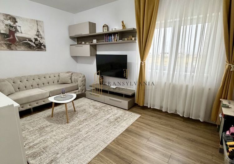 Apartament 3 camere, decomandat - Poză 2